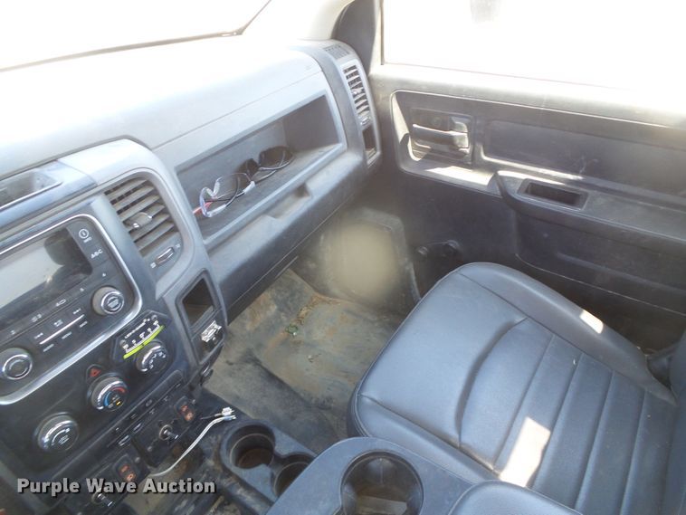 image for item DD0419 2013 Dodge Ram 5500  truck cab and chassis