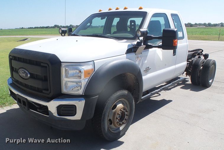 image for item DD0420 2013 Ford F550 Super Duty  truck cab and chassis
