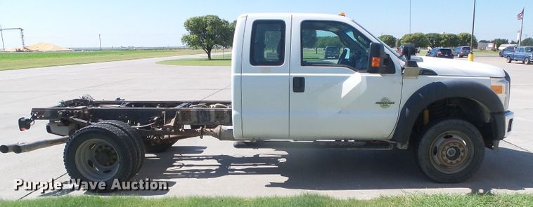 image for item DD0420 2013 Ford F550 Super Duty  truck cab and chassis