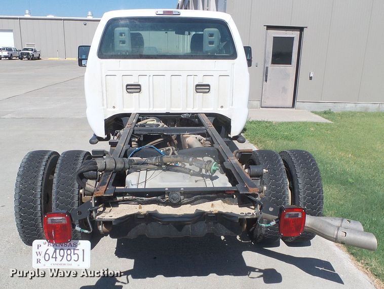 image for item DD0420 2013 Ford F550 Super Duty  truck cab and chassis