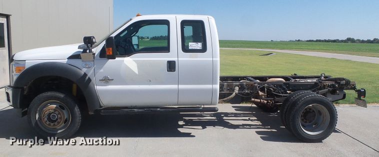 image for item DD0420 2013 Ford F550 Super Duty  truck cab and chassis