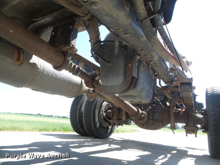 image for item DD0420 2013 Ford F550 Super Duty  truck cab and chassis