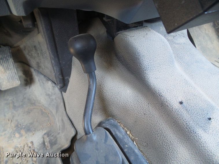 image for item DD0420 2013 Ford F550 Super Duty  truck cab and chassis