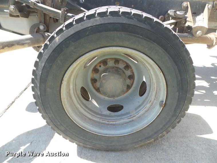 image for item DD0420 2013 Ford F550 Super Duty  truck cab and chassis