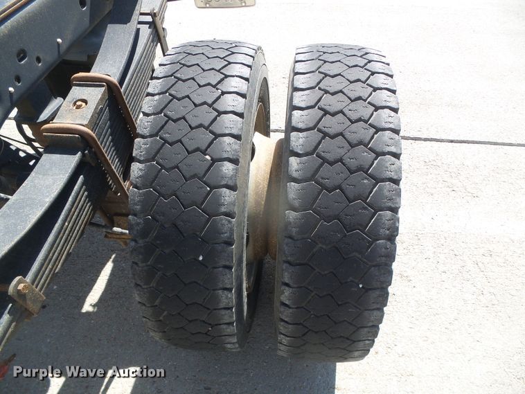 image for item DD0420 2013 Ford F550 Super Duty  truck cab and chassis