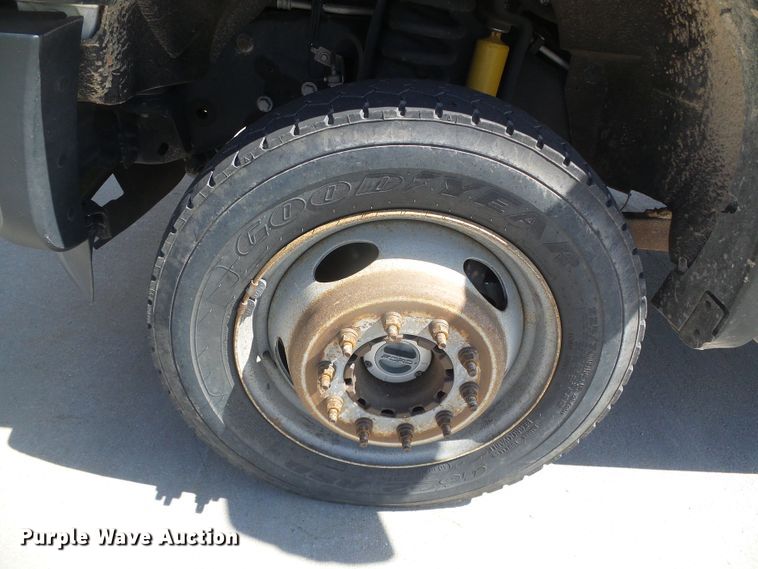 image for item DD0420 2013 Ford F550 Super Duty  truck cab and chassis