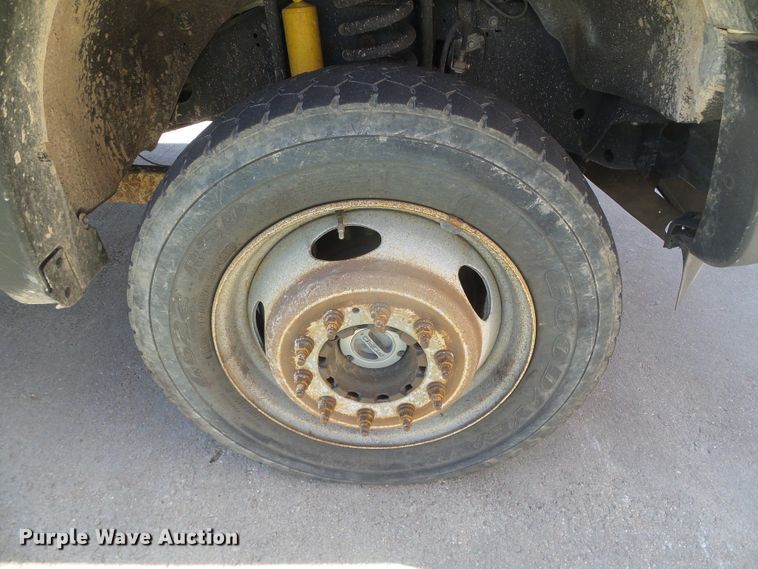 image for item DD0420 2013 Ford F550 Super Duty  truck cab and chassis