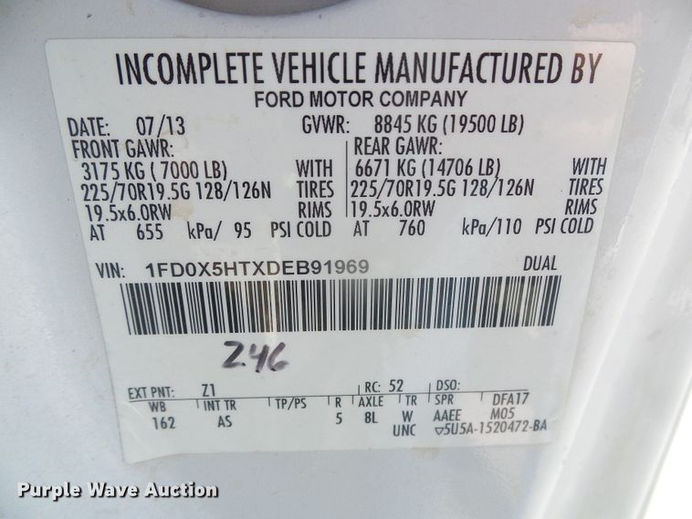 image for item DD0420 2013 Ford F550 Super Duty  truck cab and chassis