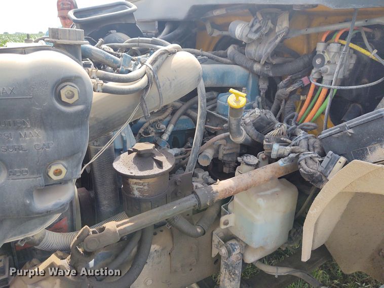 image for item DE6978 2007 International 4300  box truck