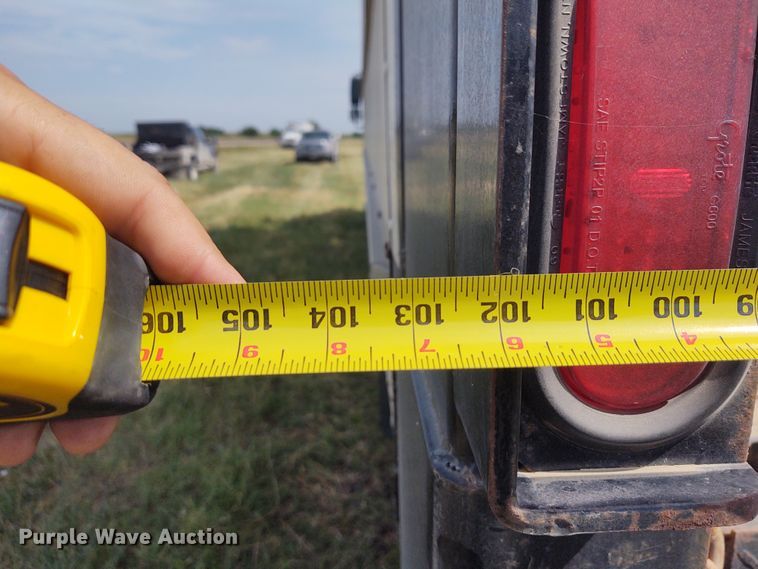 image for item DE6978 2007 International 4300  box truck