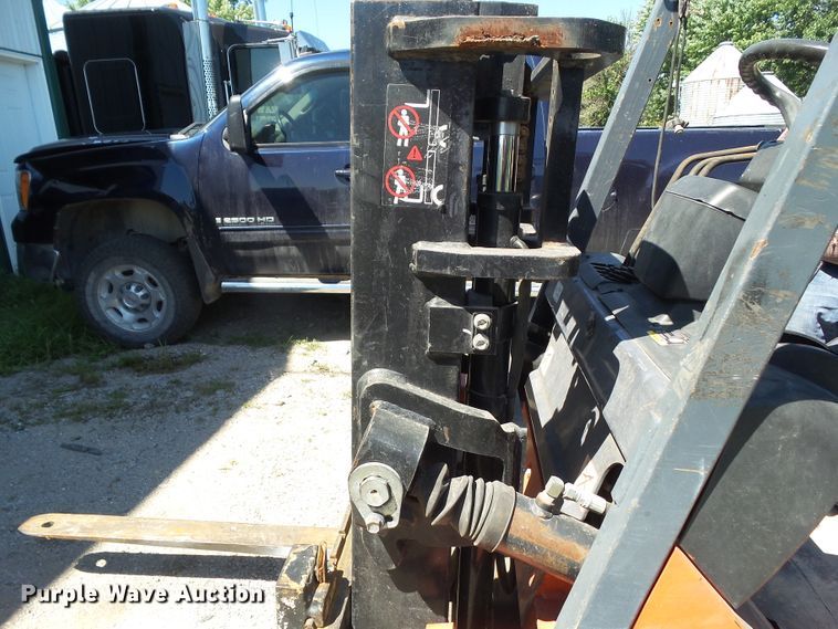 image for item DF0854 2005 Toyota 7FGCU25  forklift