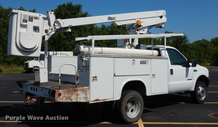 image for item DF4218 2000 Ford F450 Super Duty  bucket truck