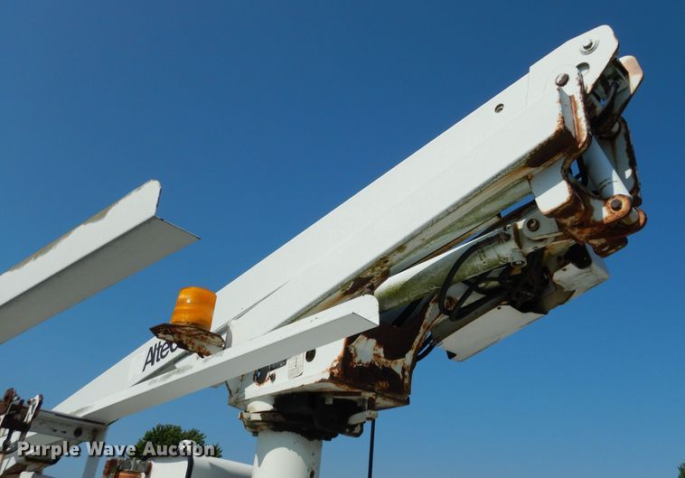 image for item DF4218 2000 Ford F450 Super Duty  bucket truck