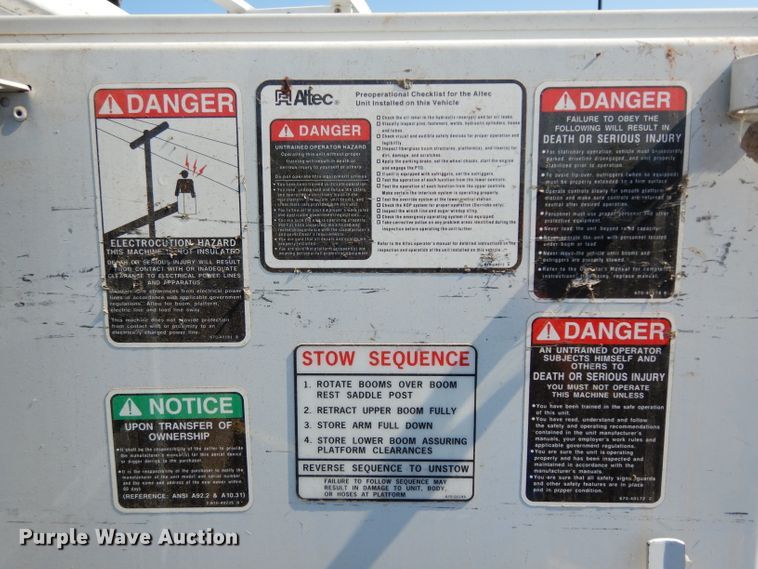 image for item DF4218 2000 Ford F450 Super Duty  bucket truck