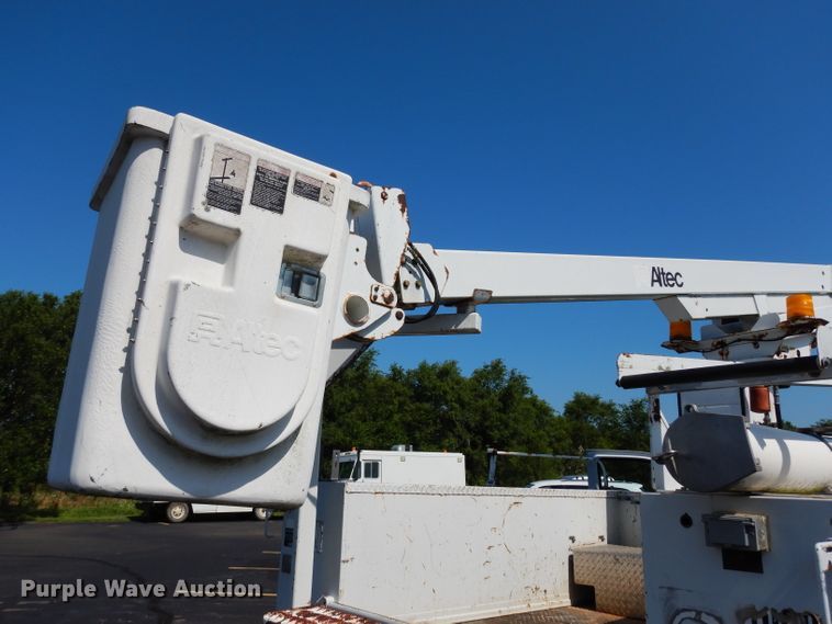 image for item DF4218 2000 Ford F450 Super Duty  bucket truck