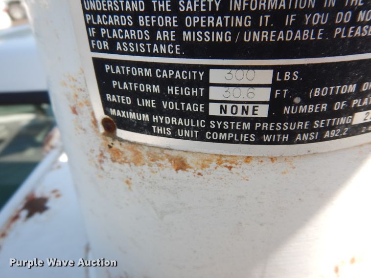 image for item DF4218 2000 Ford F450 Super Duty  bucket truck