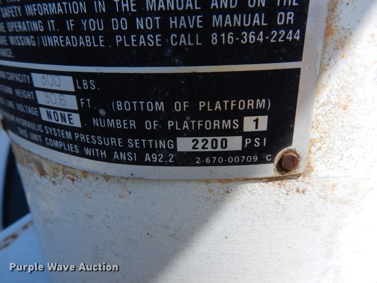 image for item DF4218 2000 Ford F450 Super Duty  bucket truck