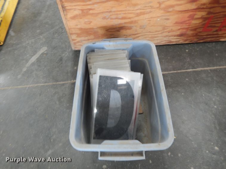 image for item DF5153 Lettering