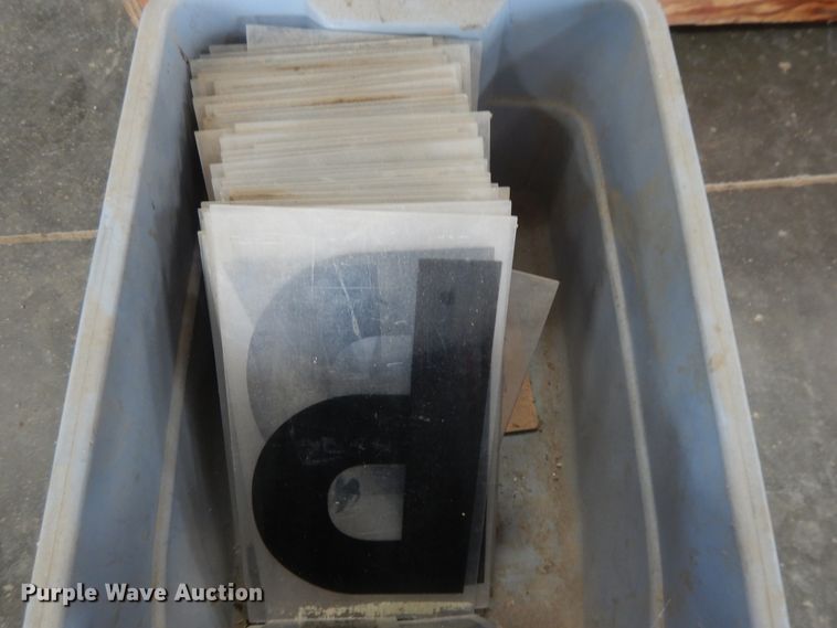 image for item DF5153 Lettering