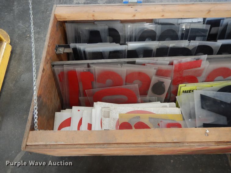 image for item DF5153 Lettering