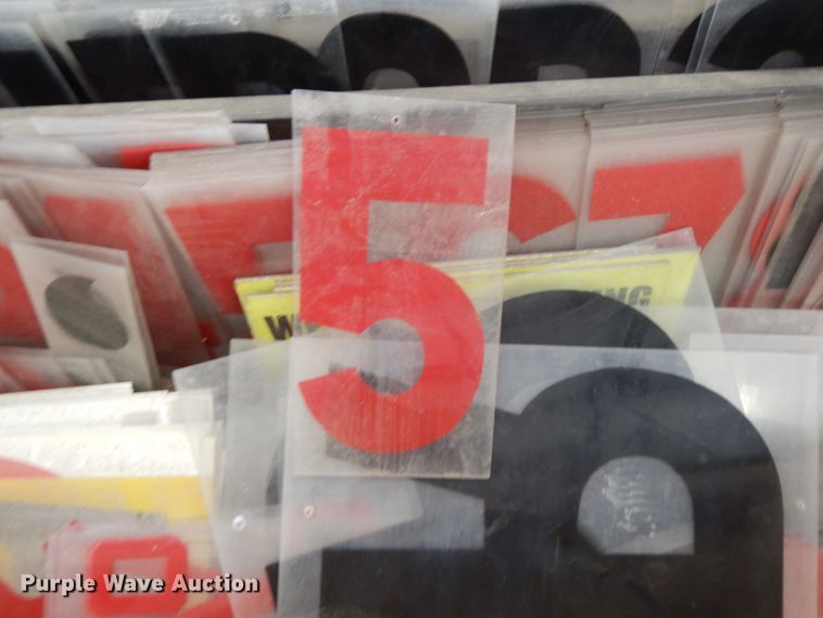 image for item DF5153 Lettering