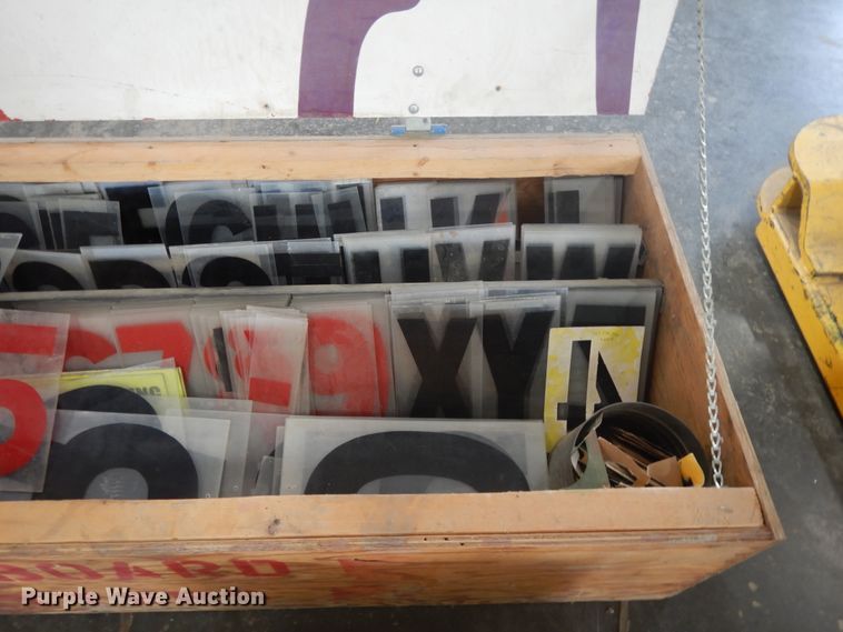 image for item DF5153 Lettering