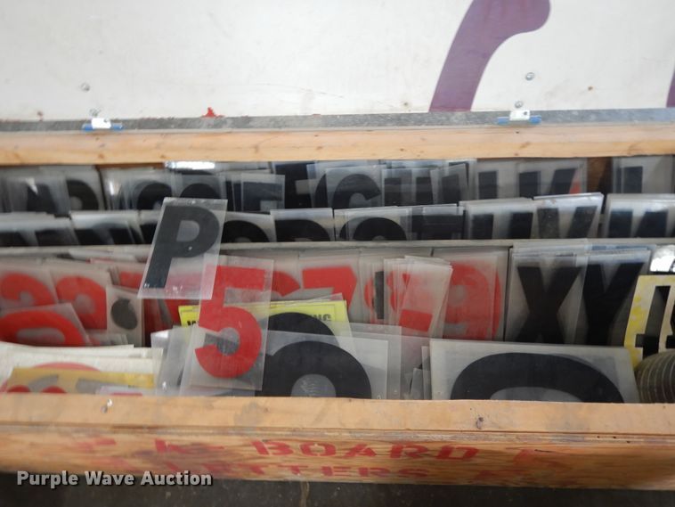 image for item DF5153 Lettering