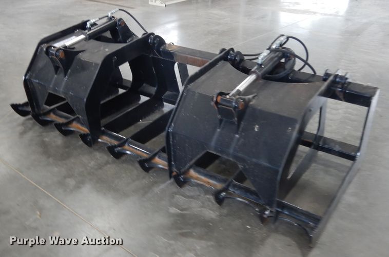 image for item DF5154 80"W skid steer root grapple bucket