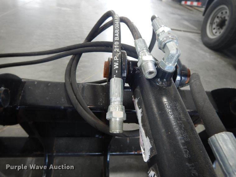 image for item DF5154 80"W skid steer root grapple bucket