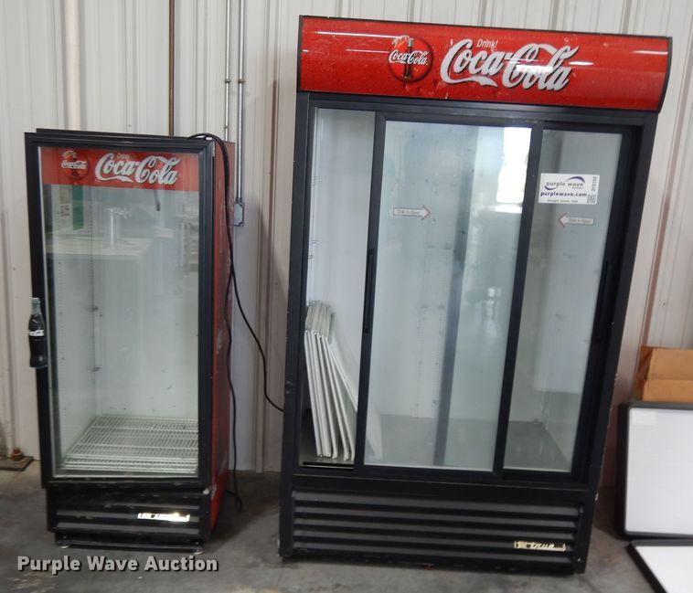 image for item DF5158 (2) True refrigerators