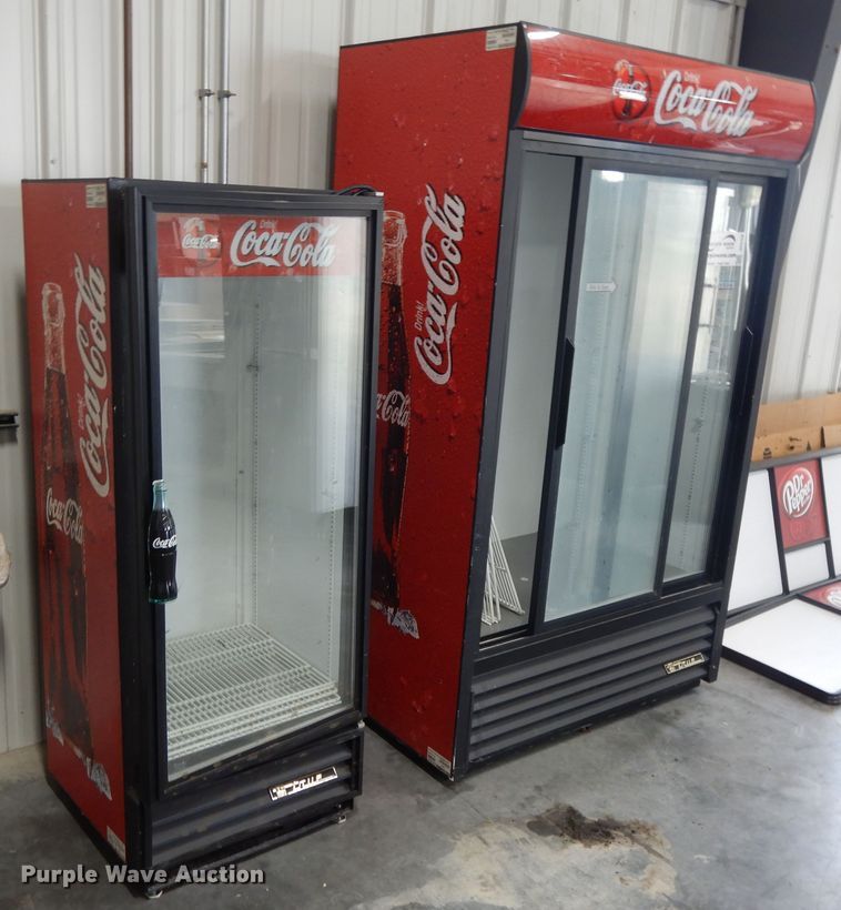 image for item DF5158 (2) True refrigerators