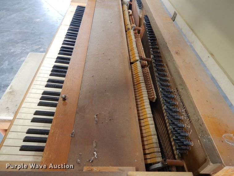 image for item DF5161 Wurlitzer piano