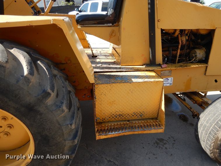 image for item DF5181 Allis Chalmers 705D forklift