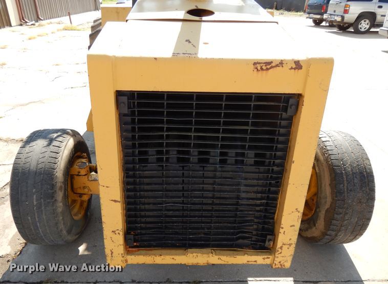 image for item DF5181 Allis Chalmers 705D forklift