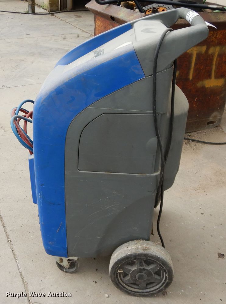 image for item DF5235 Mastercool 69788 AC machine