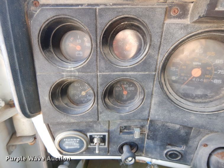 image for item DF6007 1986 Chevrolet C70 digger derrick truck