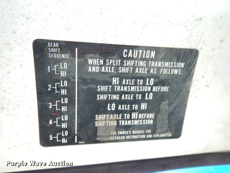 image for item DF6007 1986 Chevrolet C70 digger derrick truck