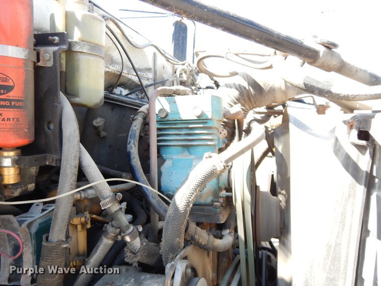 image for item DF6007 1986 Chevrolet C70 digger derrick truck