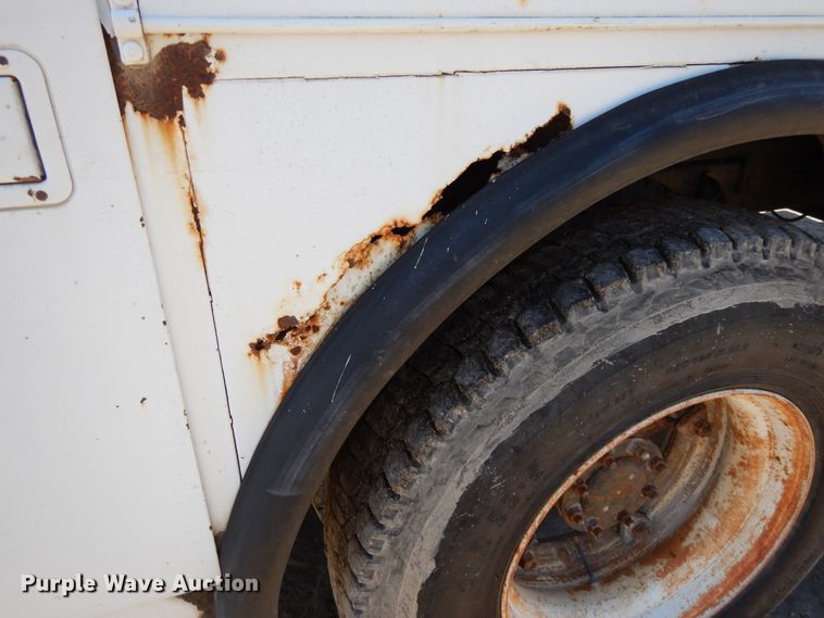 image for item DF6007 1986 Chevrolet C70 digger derrick truck