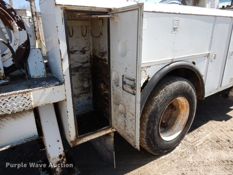 image for item DF6007 1986 Chevrolet C70 digger derrick truck