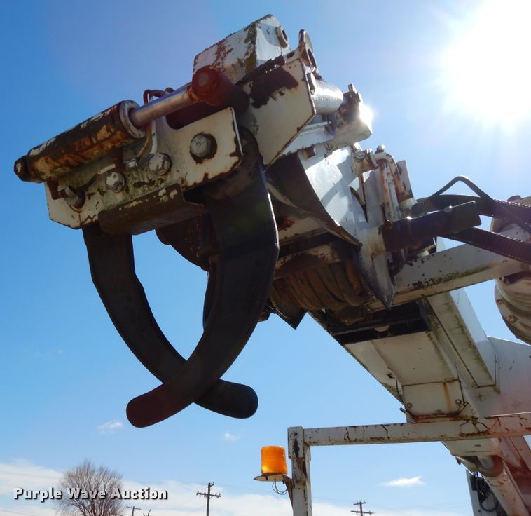 image for item DF6007 1986 Chevrolet C70 digger derrick truck