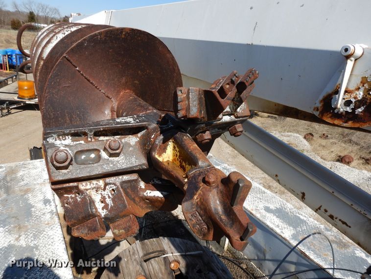 image for item DF6007 1986 Chevrolet C70 digger derrick truck