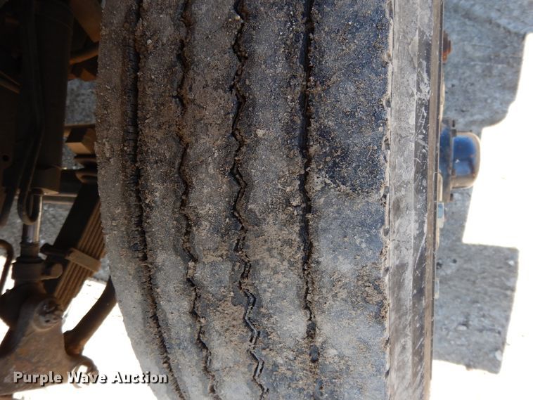 image for item DF6007 1986 Chevrolet C70 digger derrick truck