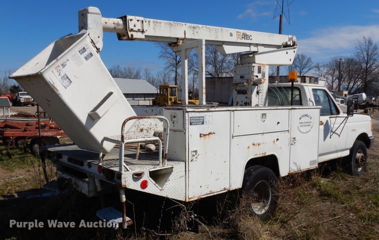 image for item DF6012 1990 Ford F450 Super Duty bucket truck