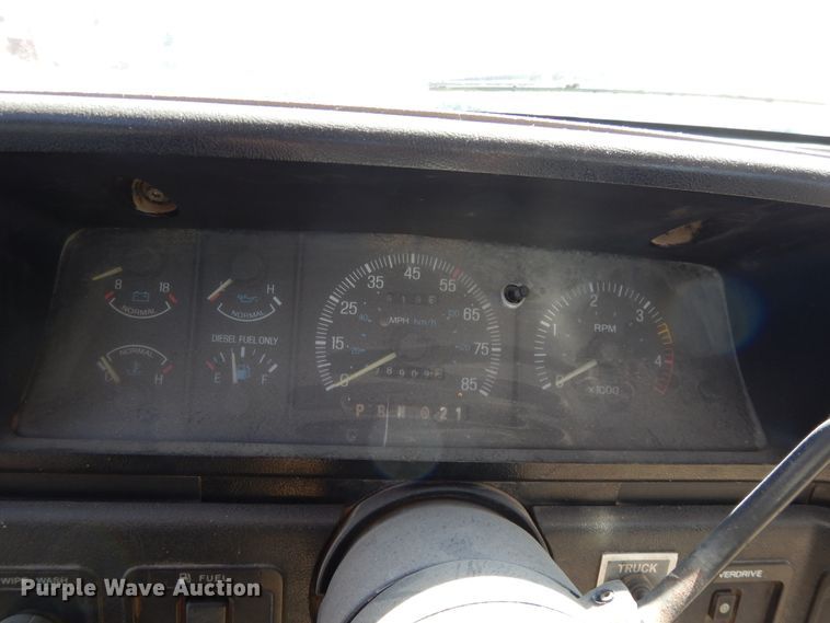 image for item DF6012 1990 Ford F450 Super Duty bucket truck