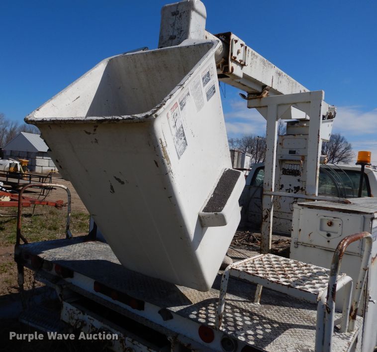 image for item DF6012 1990 Ford F450 Super Duty bucket truck