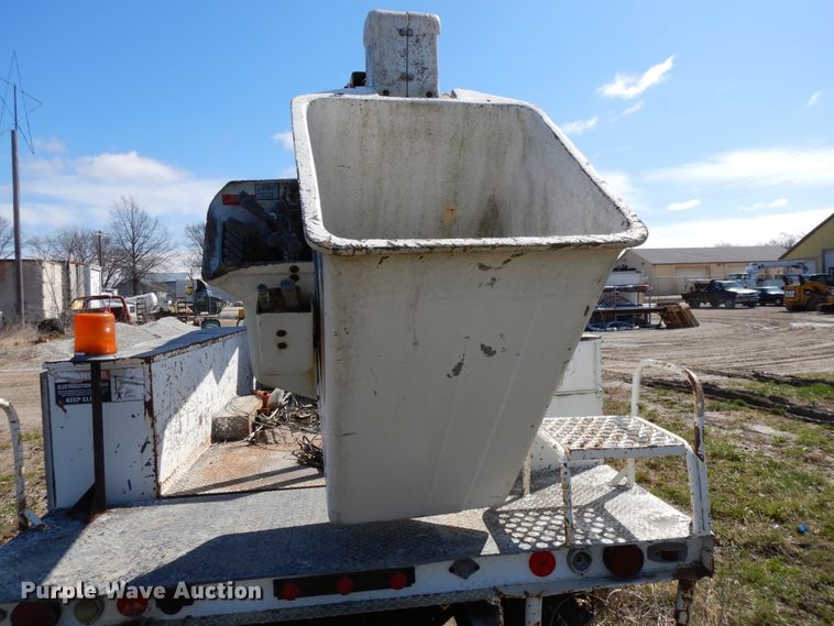 image for item DF6012 1990 Ford F450 Super Duty bucket truck