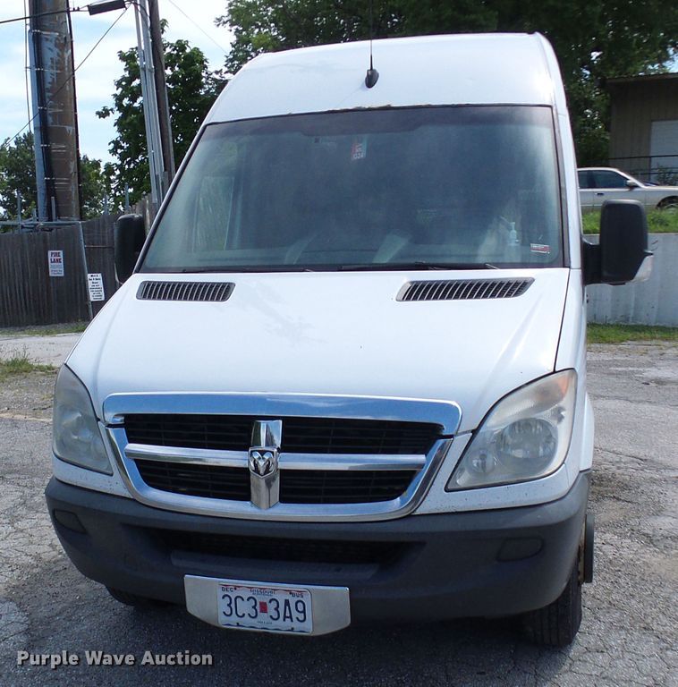 image for item DG1956 2008 Dodge Sprinter 3500  shuttle bus