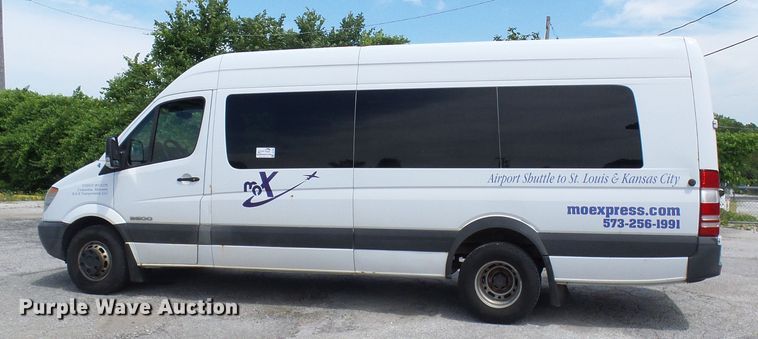 image for item DG1956 2008 Dodge Sprinter 3500  shuttle bus