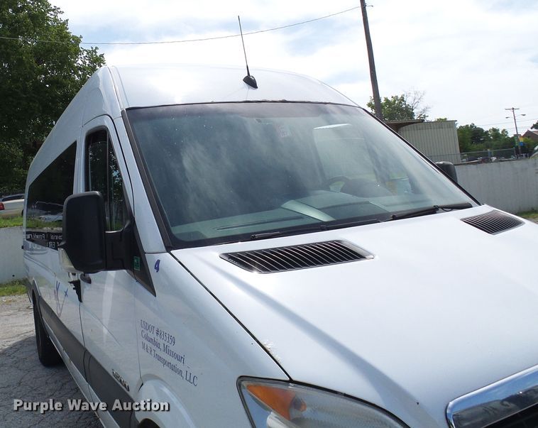 image for item DG1956 2008 Dodge Sprinter 3500  shuttle bus